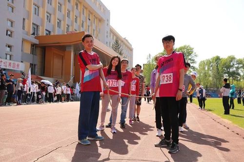 校运会团体项目预决赛 阮晟教育的拼搏与团结